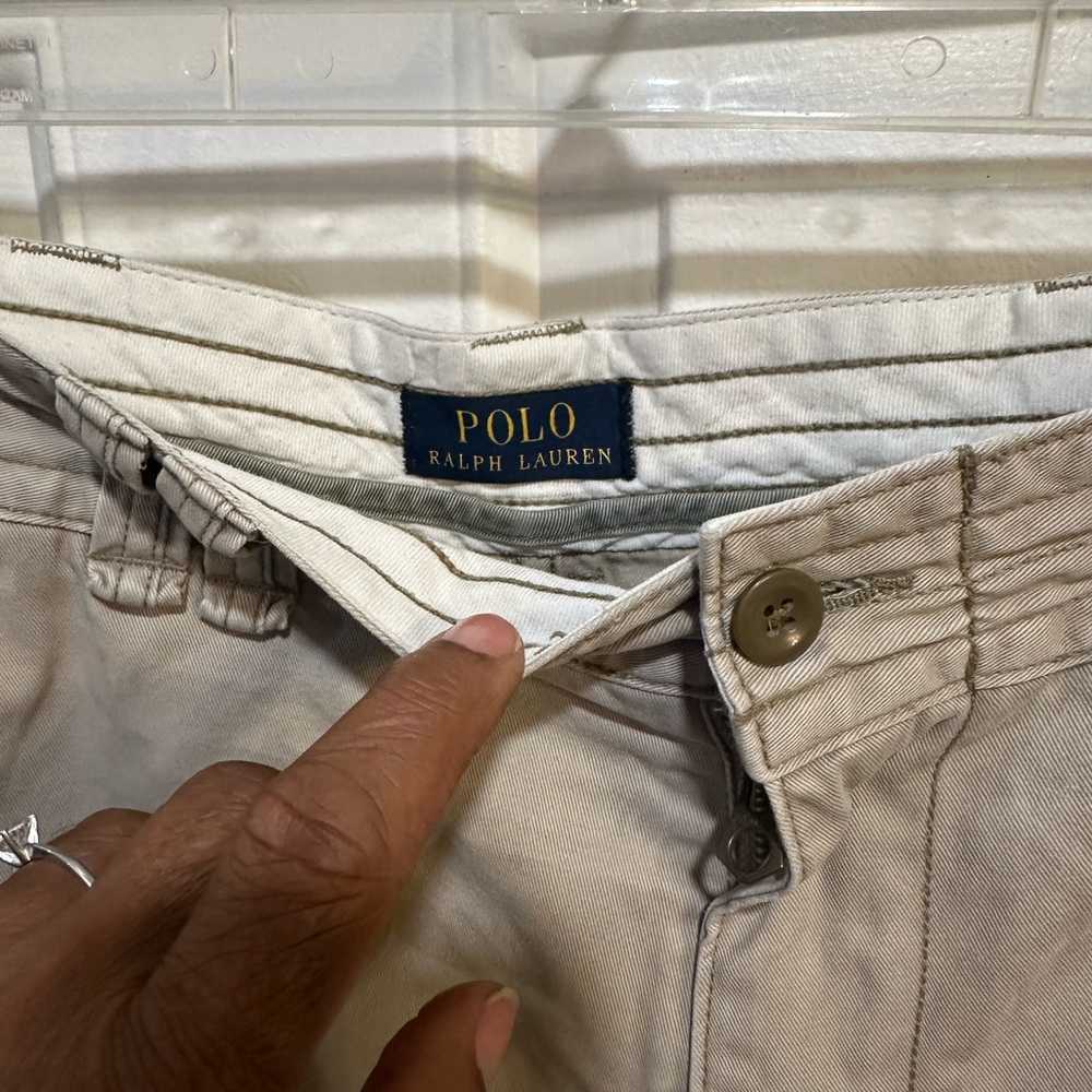 Ralph Lauren Men's Beige Cargo Shorts - Picture 2 of 6